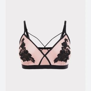 Torrid Bralette, size 2